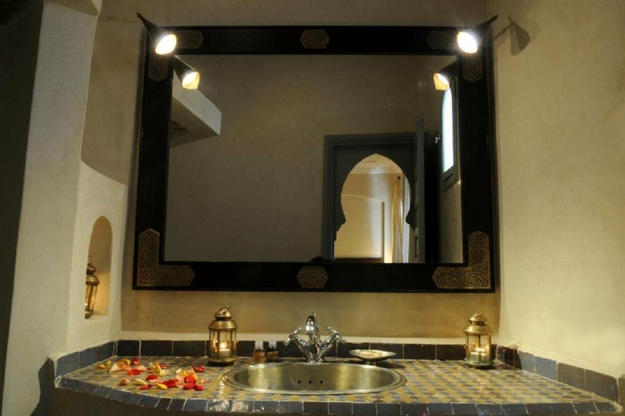 Riad Les Hibiscus Marrakesh Exterior photo